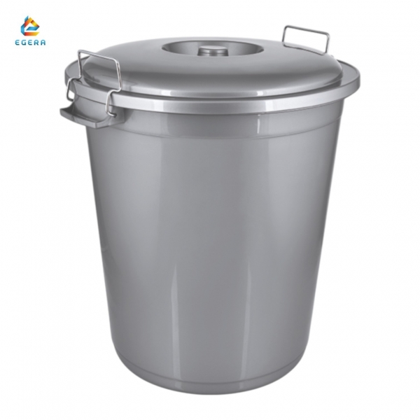 Кофа с капак със закопчаване 45л