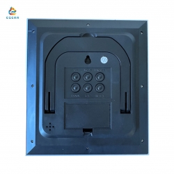 Електронен часовник в правоъгълна форма